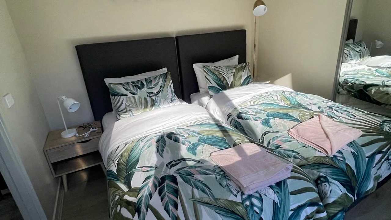 Furnished room in a flatshare