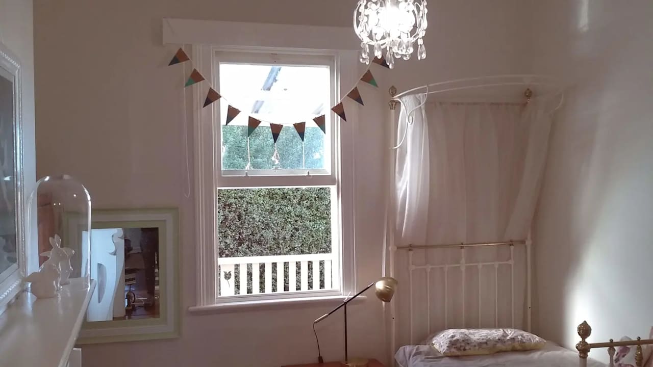 Furnished room with own bathroom