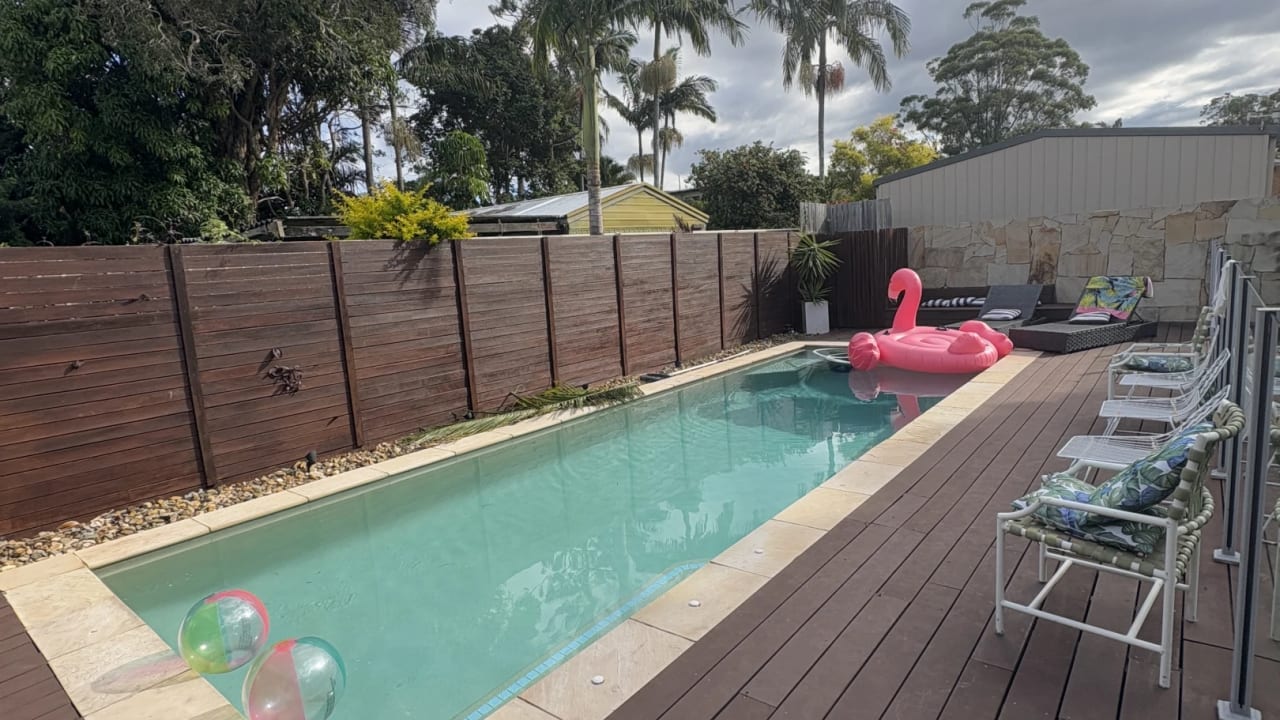 Whole property with 3 rooms for rent