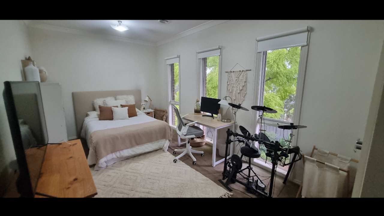 Furnished room with own bathroom