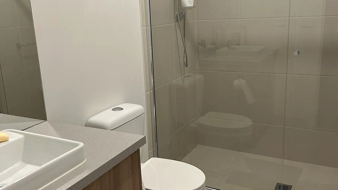 Room in a share house