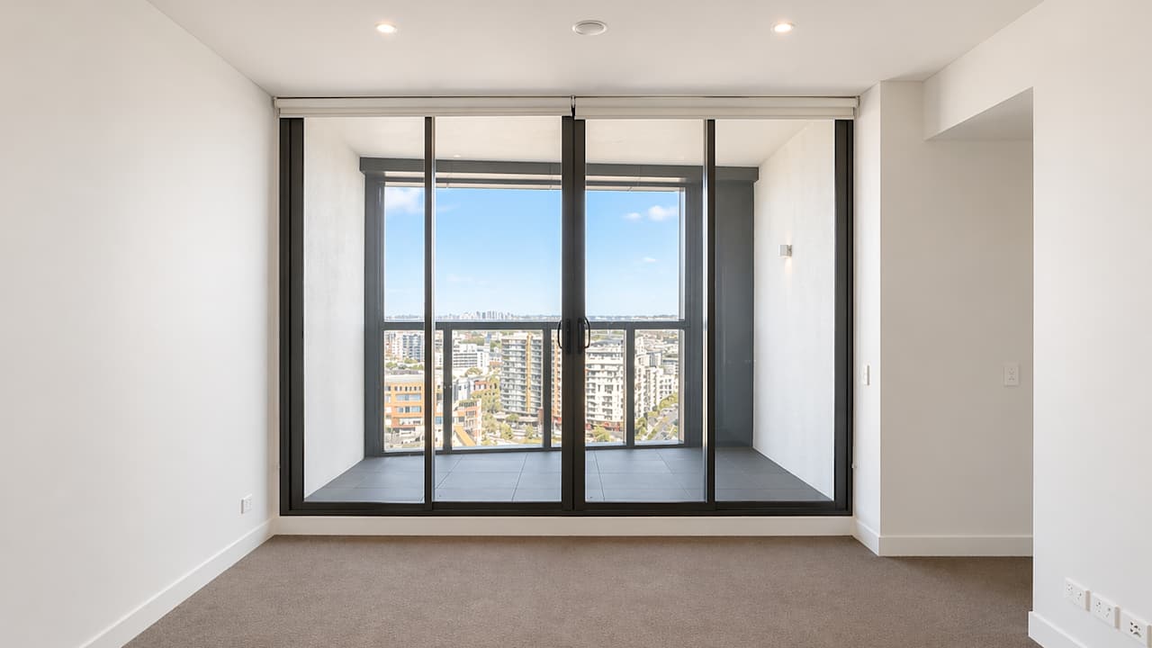 Whole property with 2 rooms for rent