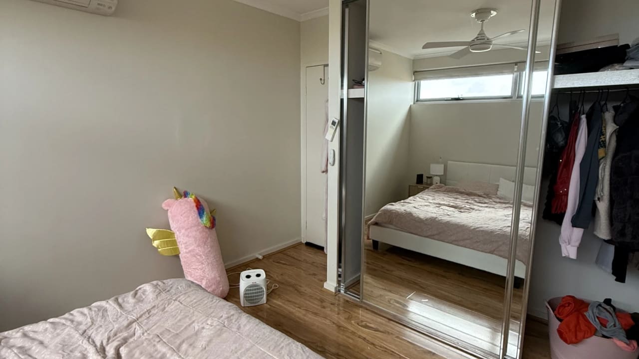 Furnished room with own bathroom