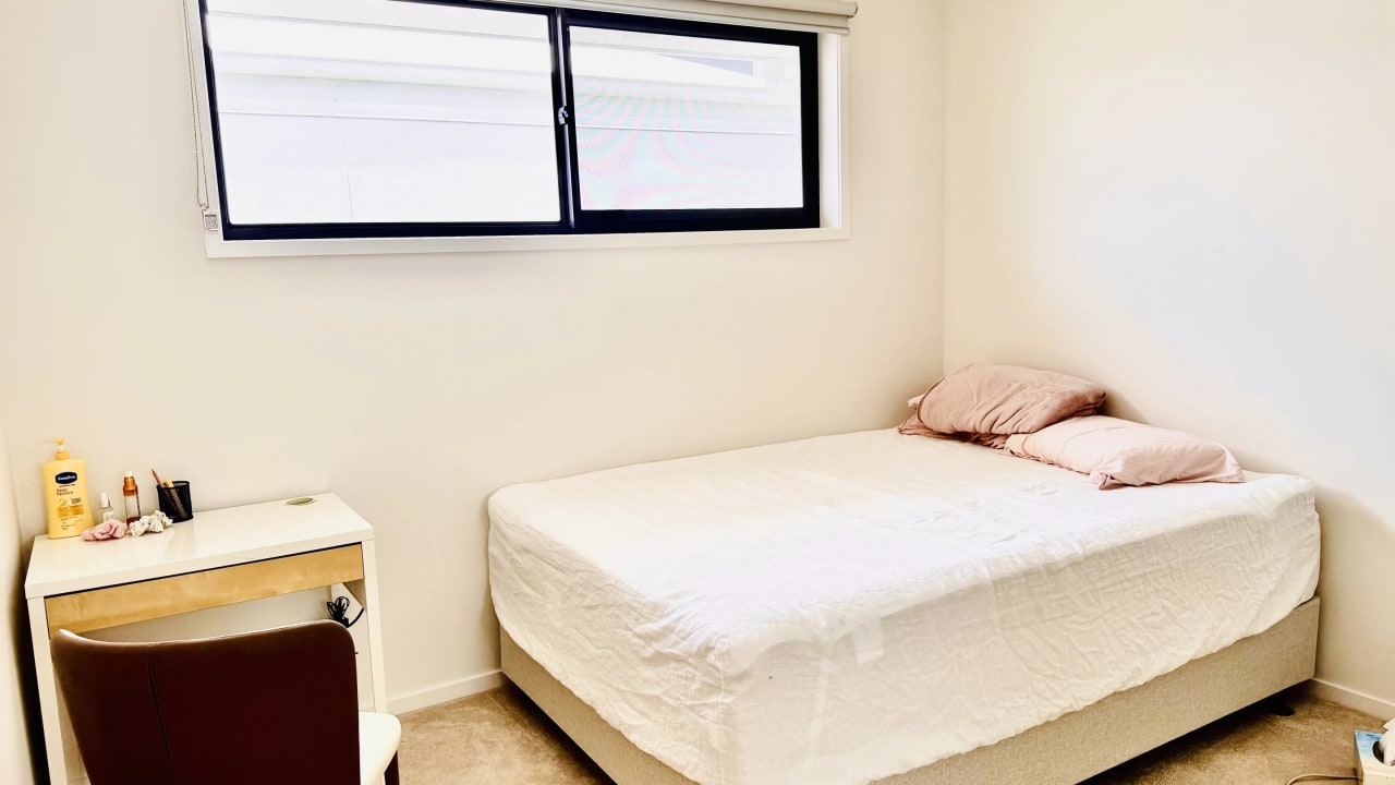 Room in a share house