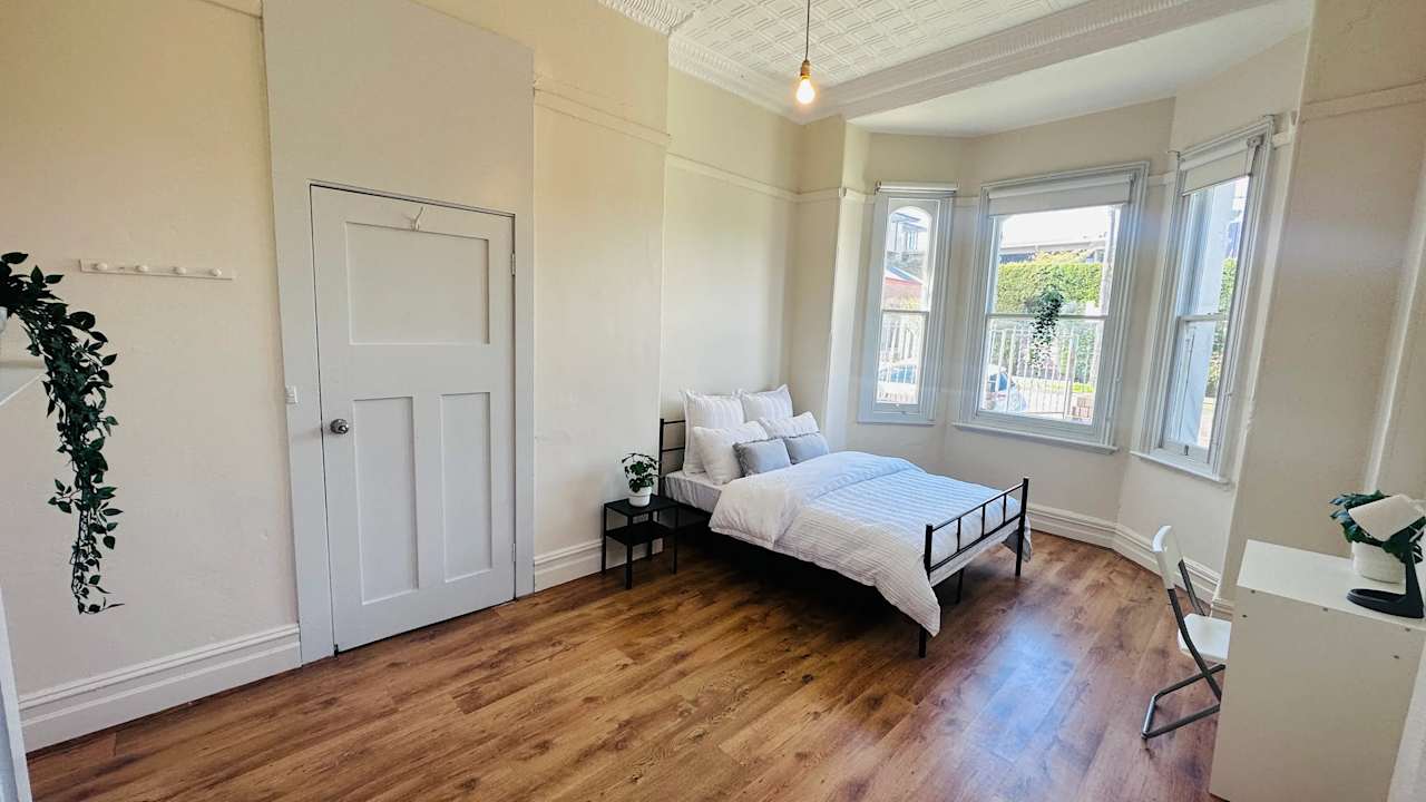 Furnished room in a share house