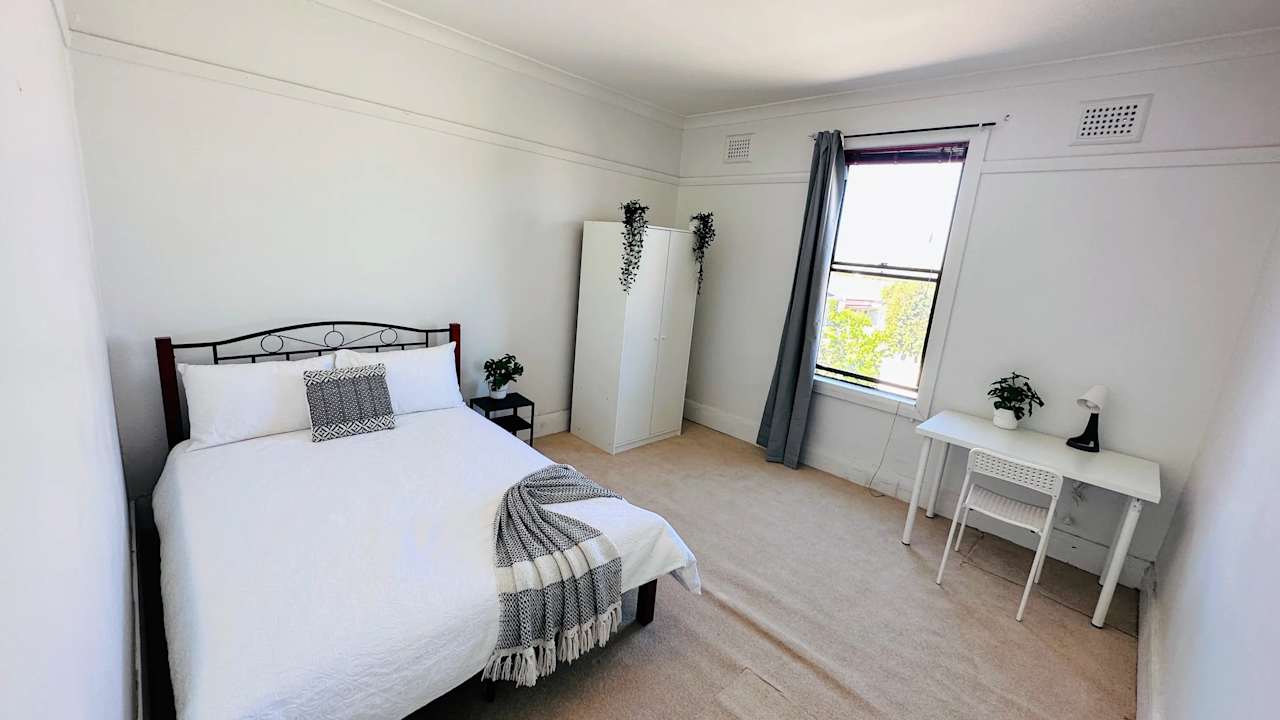 Furnished room in a share house