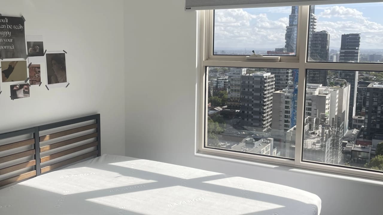 Furnished room in a flatshare
