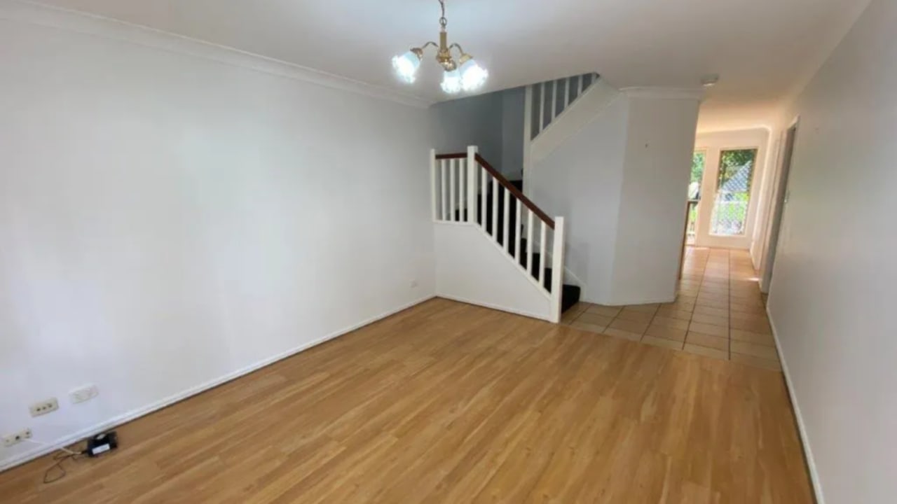 Room in a share house