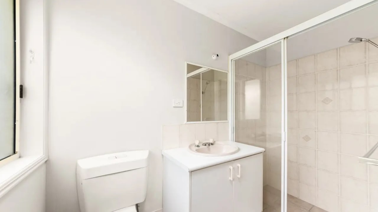 Furnished room granny flat for rent