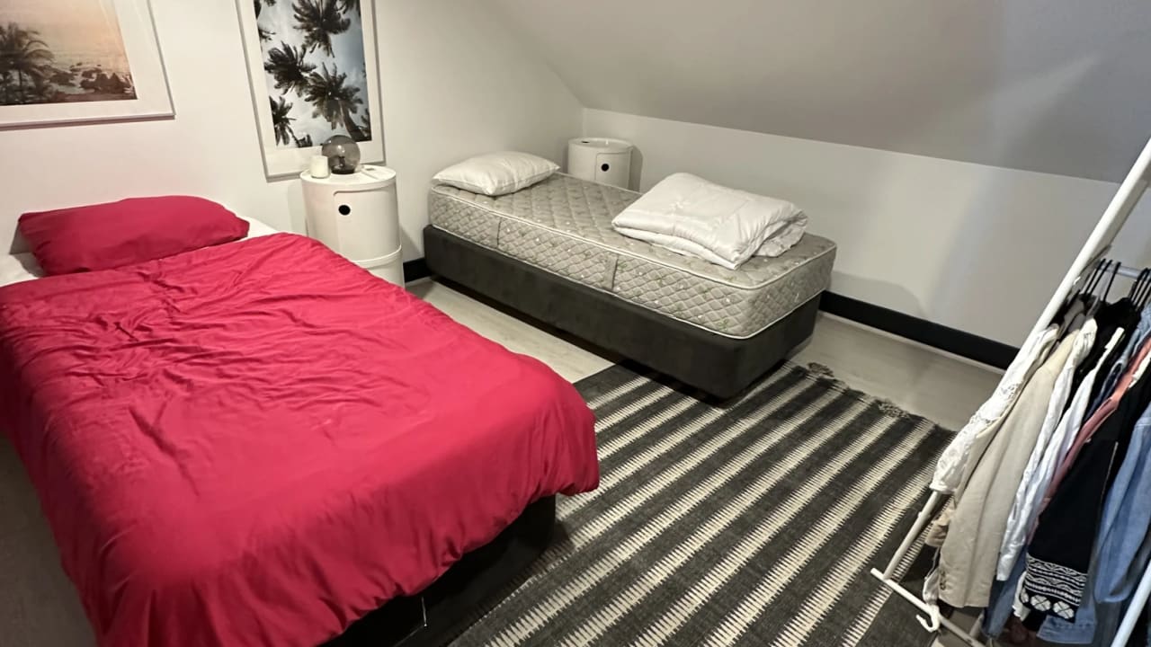 Furnished room with own bathroom