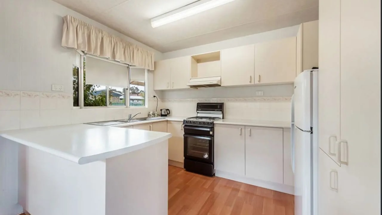 Whole property with 2 rooms for rent