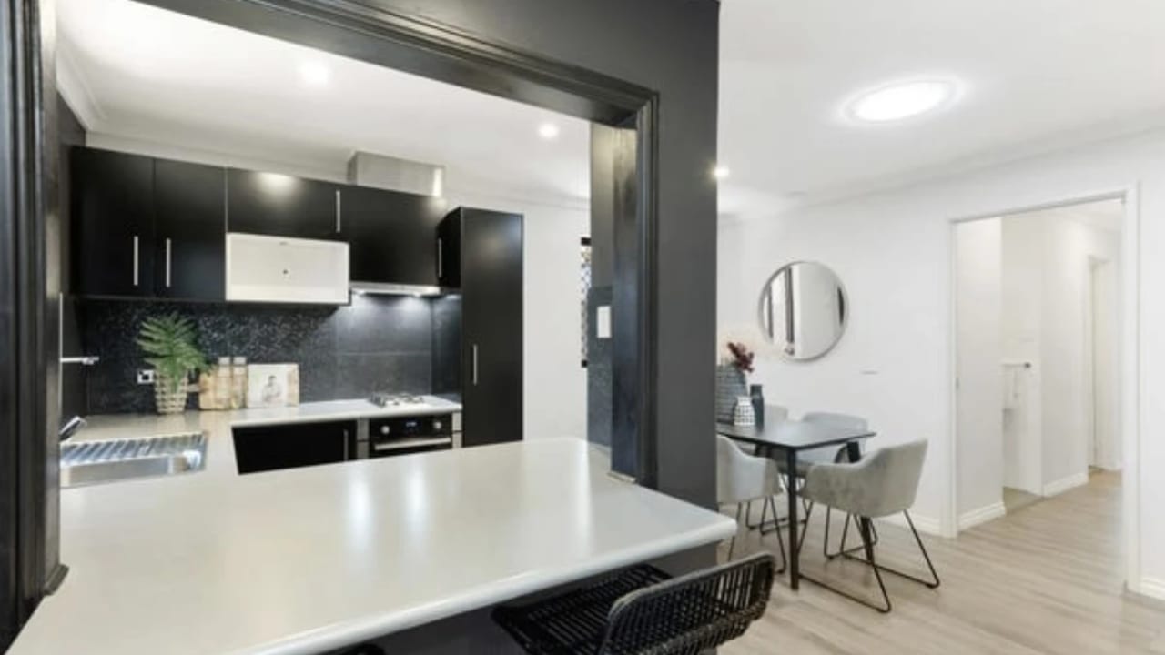 Furnished room in a share house