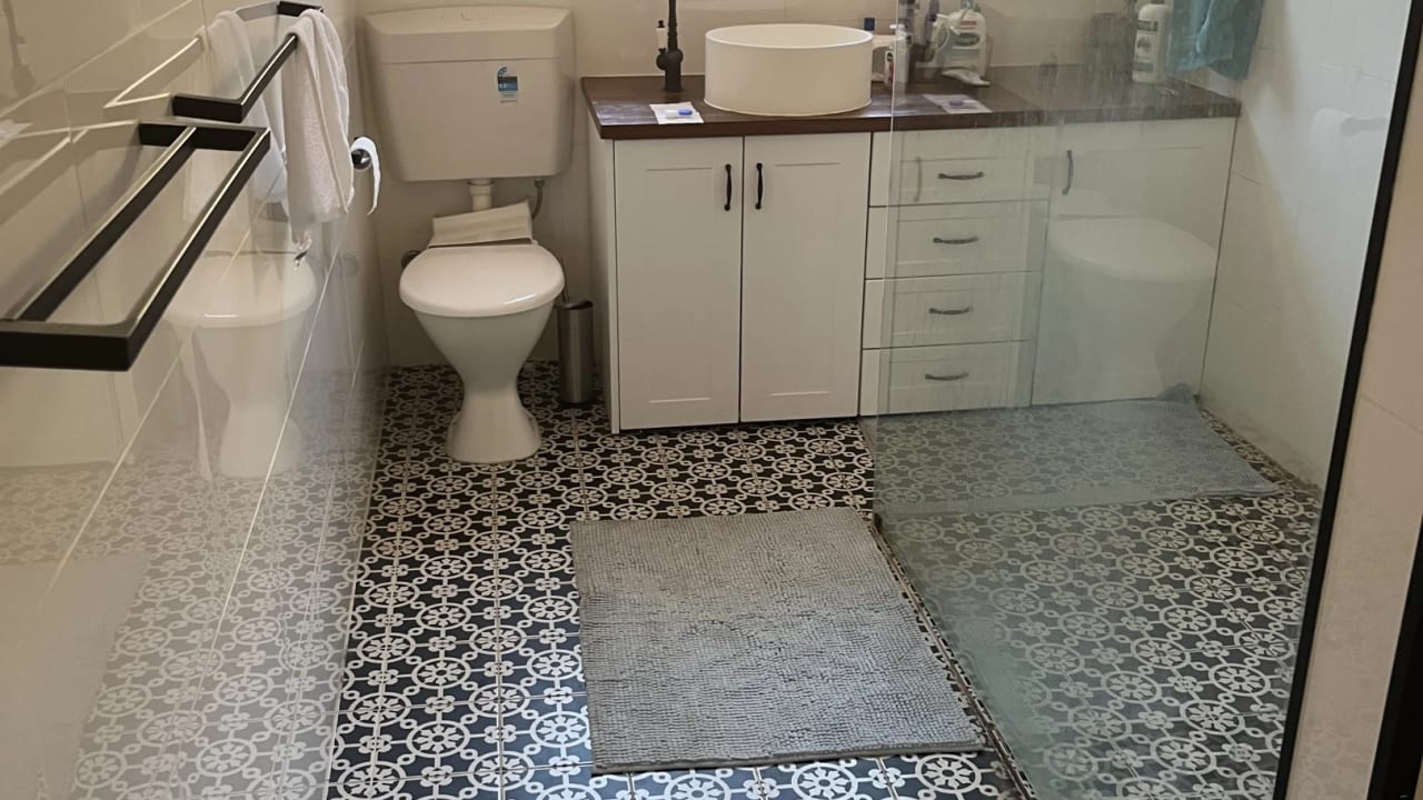 Room in a share house