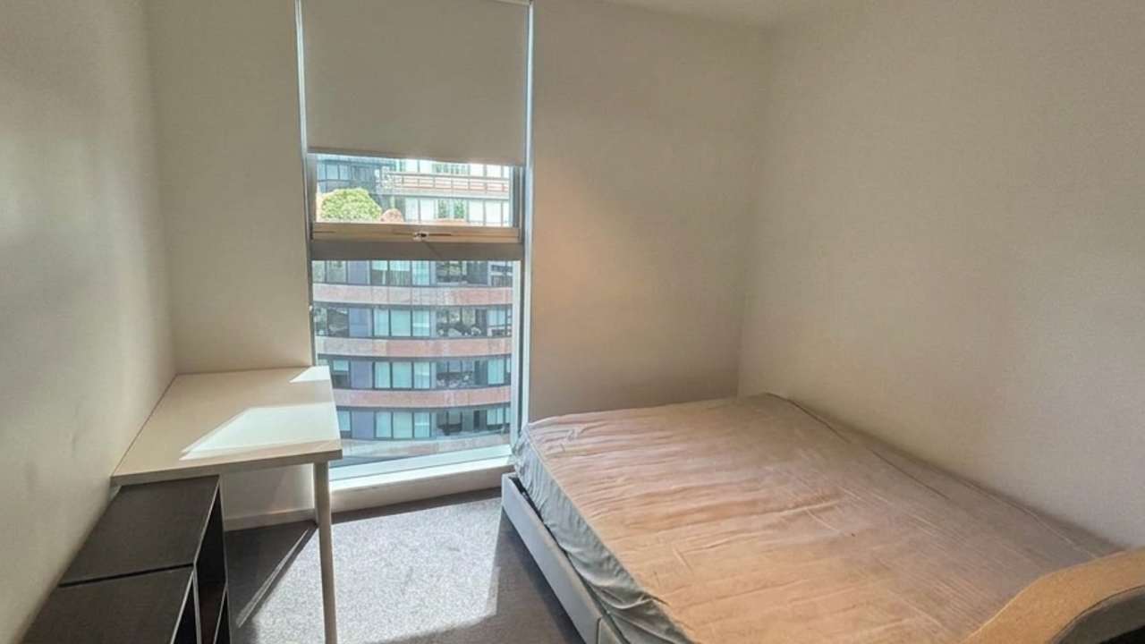 Whole property with 2 rooms for rent