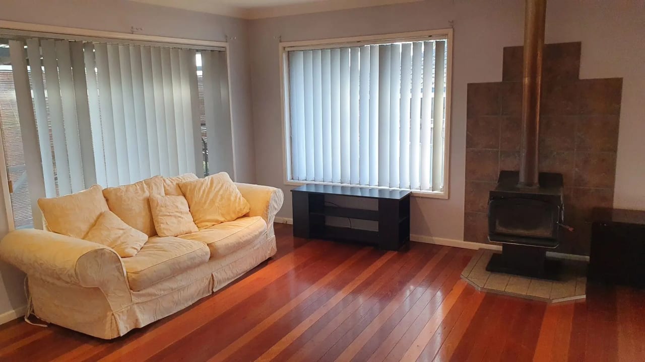 Furnished room in a share house
