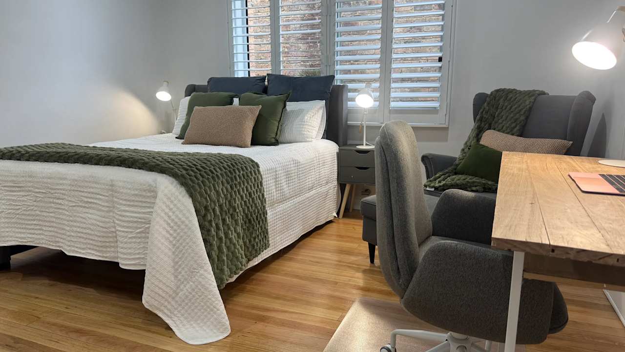 Furnished room in a share house