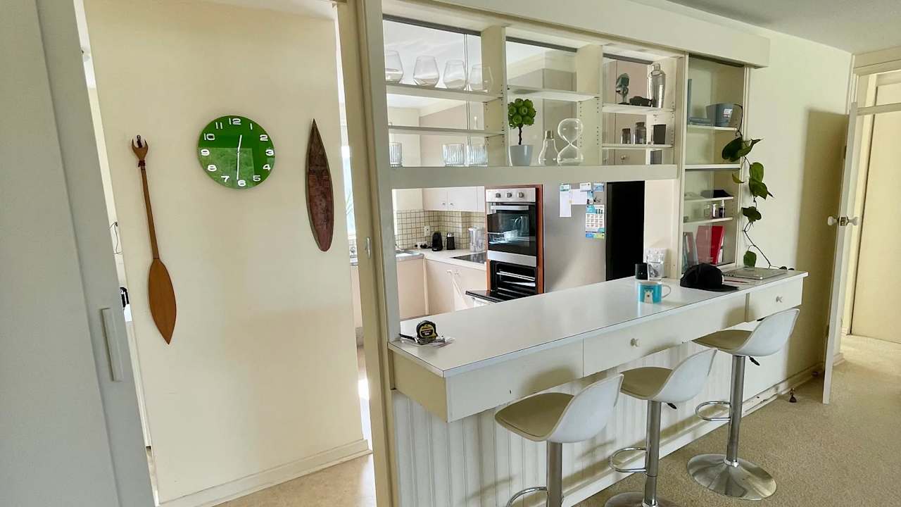 Furnished room in a flatshare