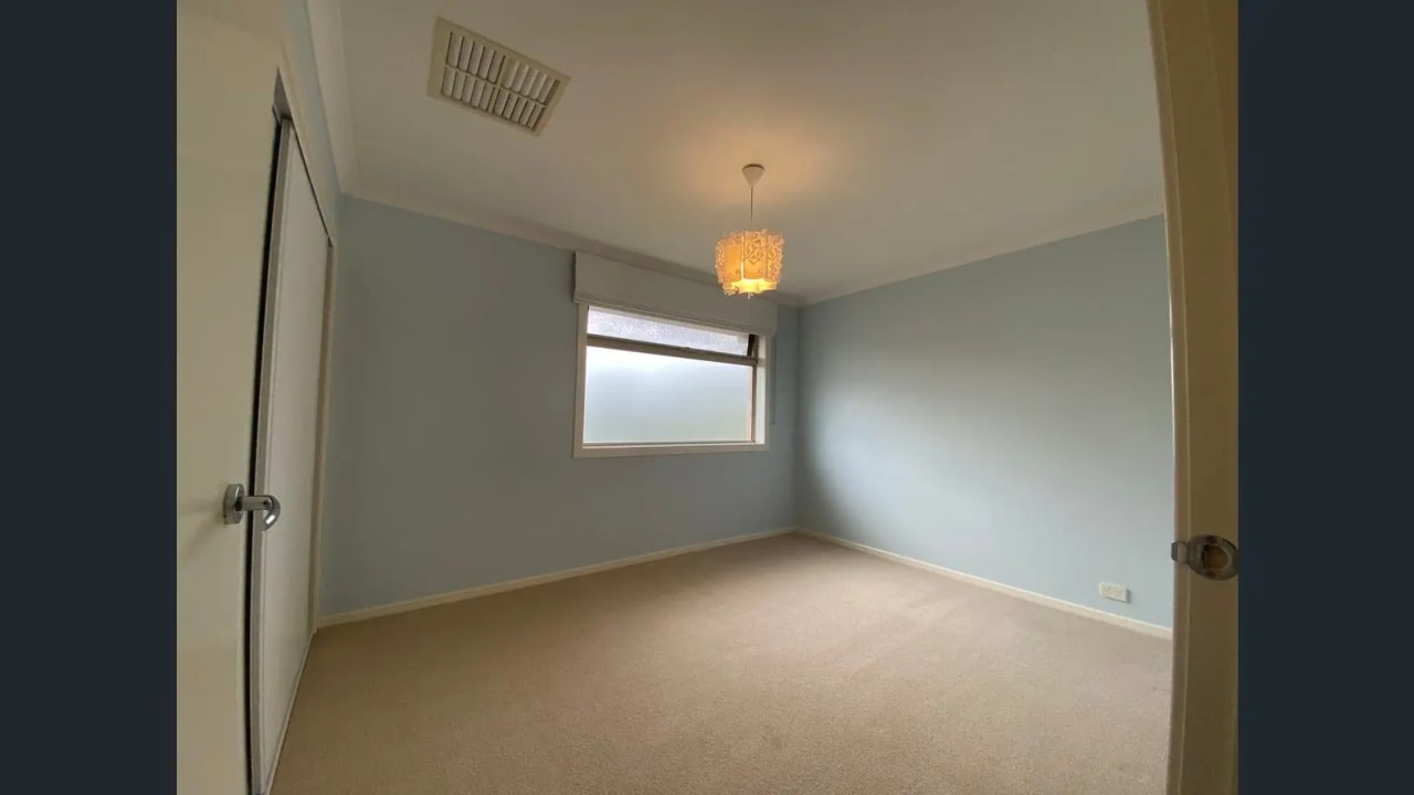 Unfurnished room in a share house