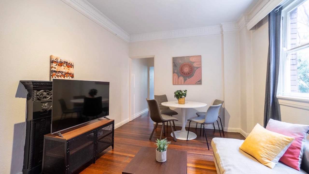 Whole property with 2 rooms for rent