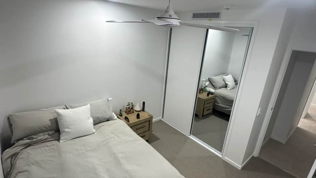 Unfurnished room in a share house