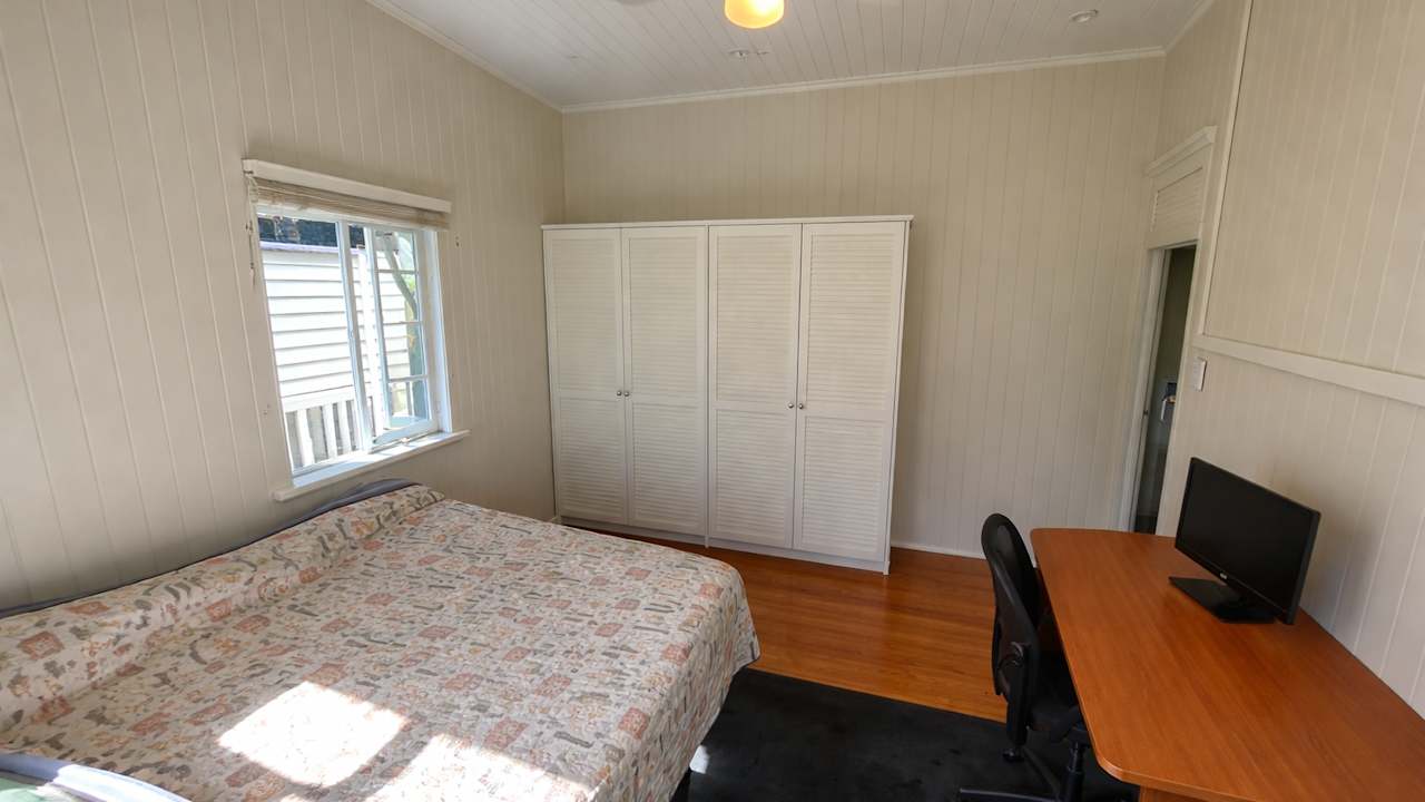 Unfurnished room in a share house