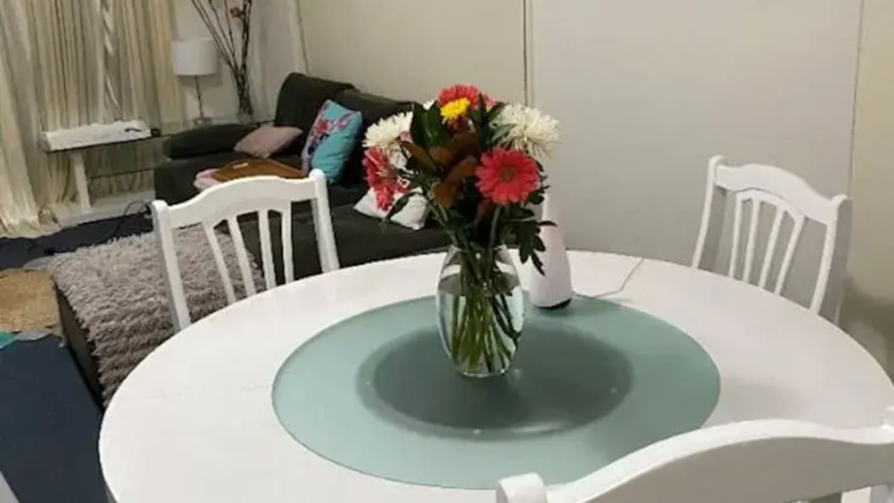 Room in a share house