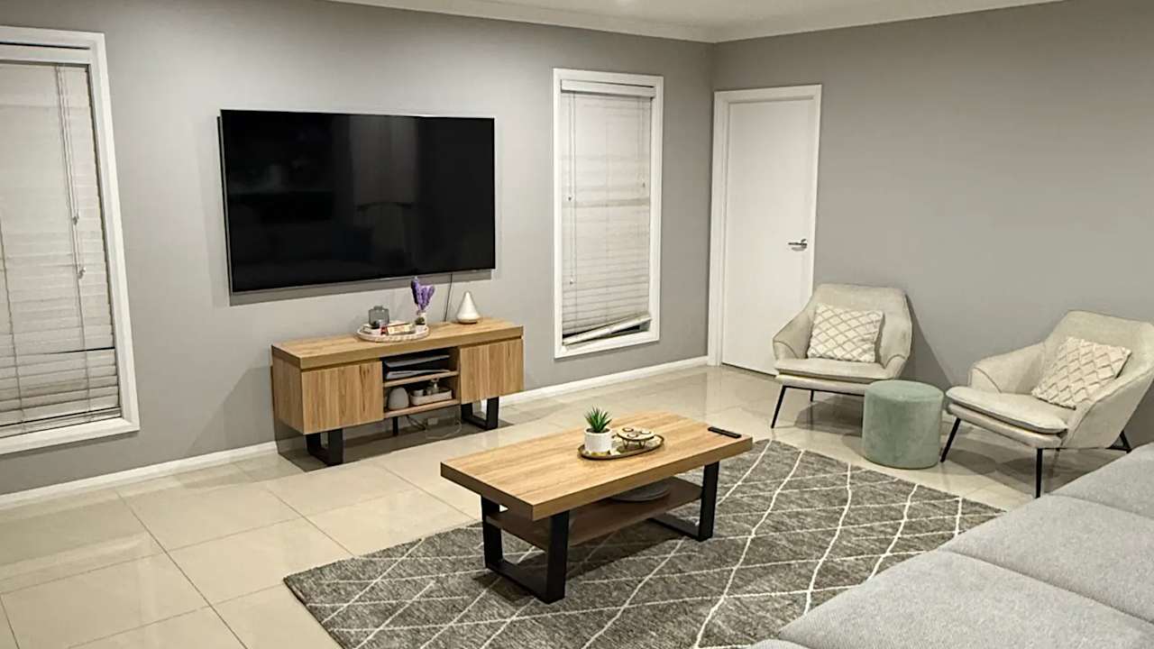 Unfurnished room in a share house