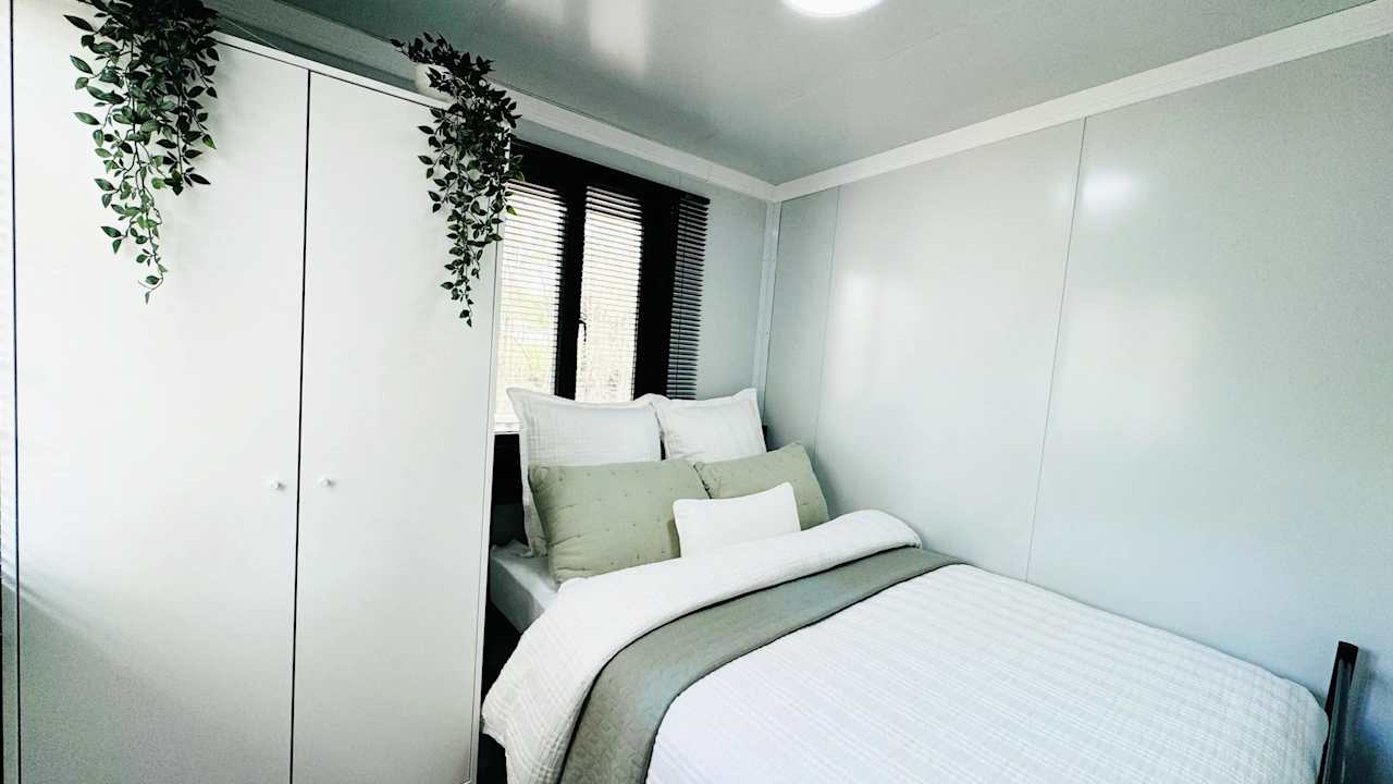 Furnished room granny flat for rent