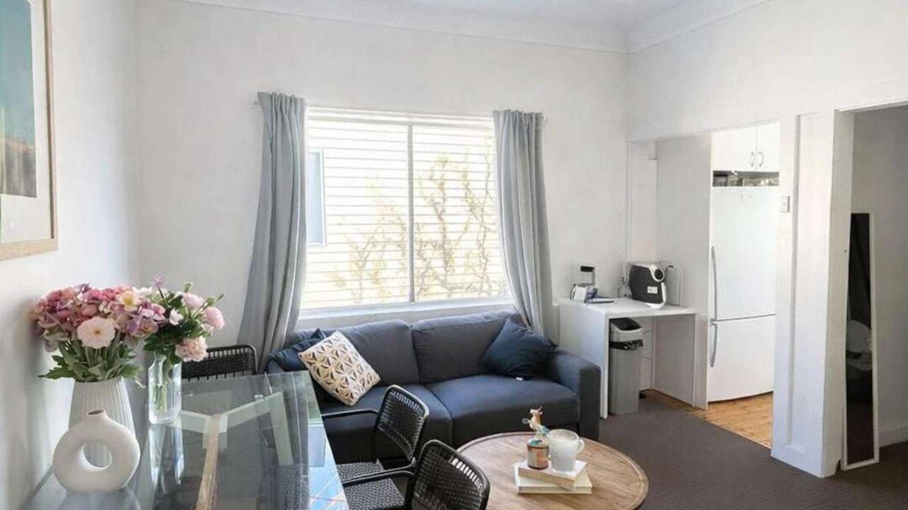 Whole property with 2 rooms for rent