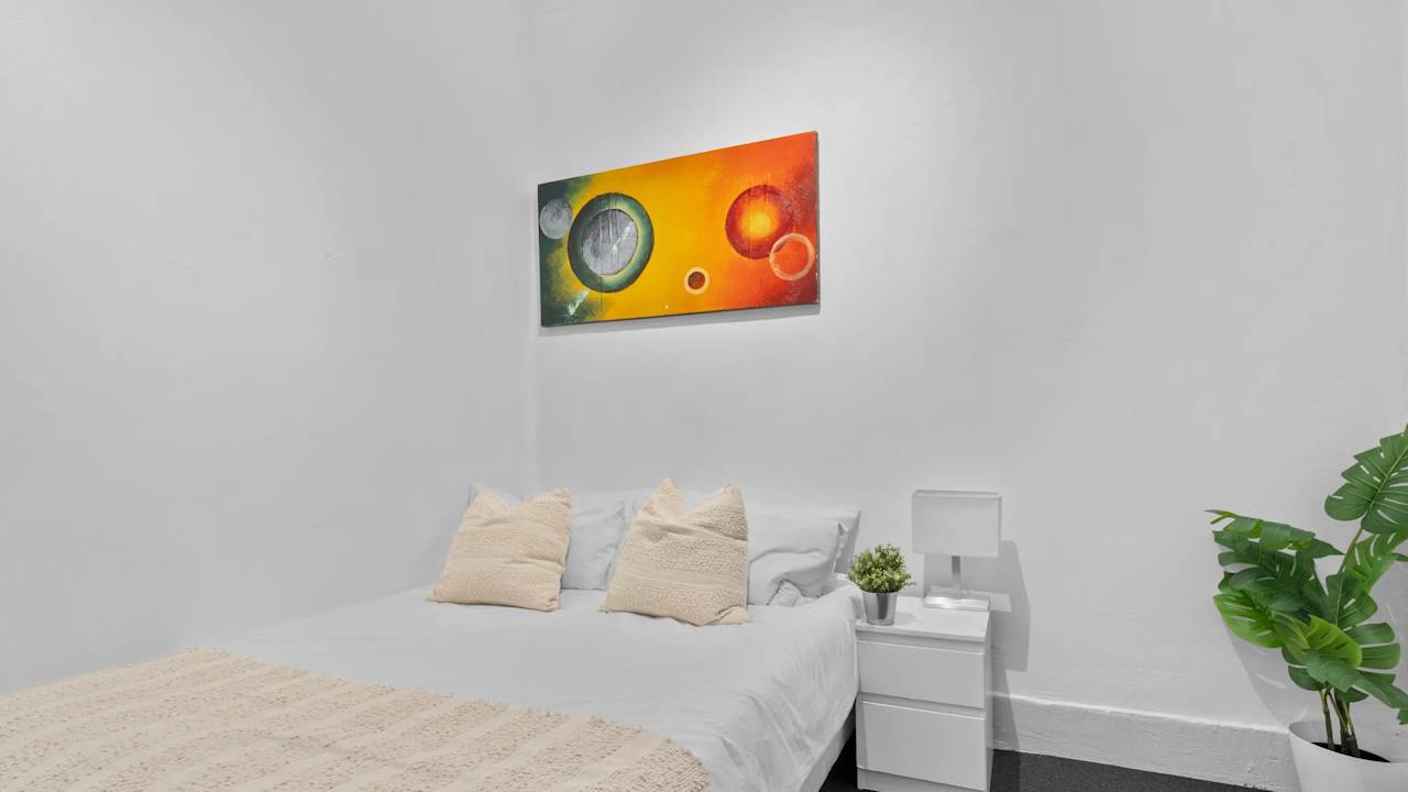 Furnished room in a share house