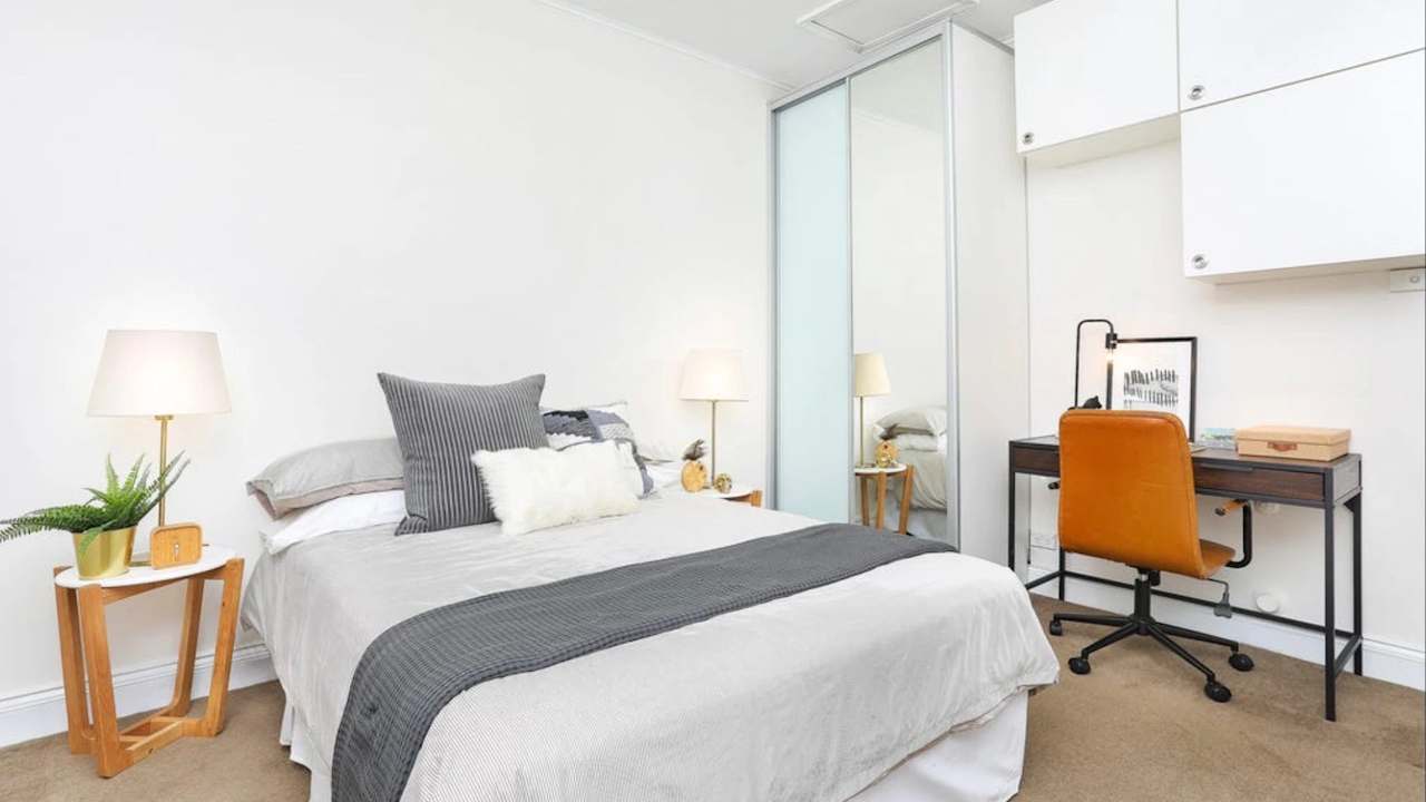 Unfurnished room in a share house