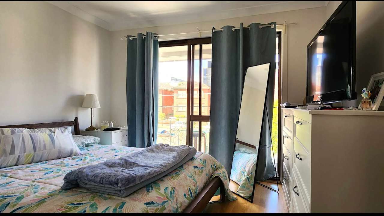 Furnished room in a share house
