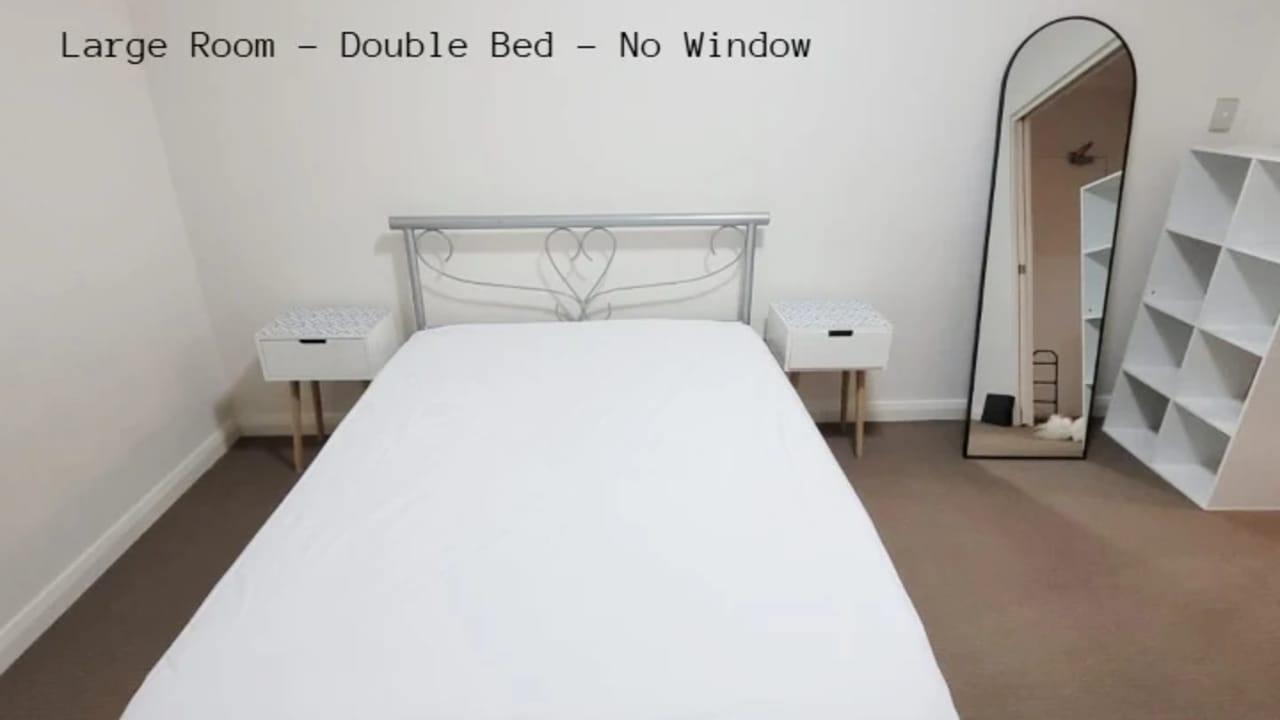 Furnished room in a flatshare
