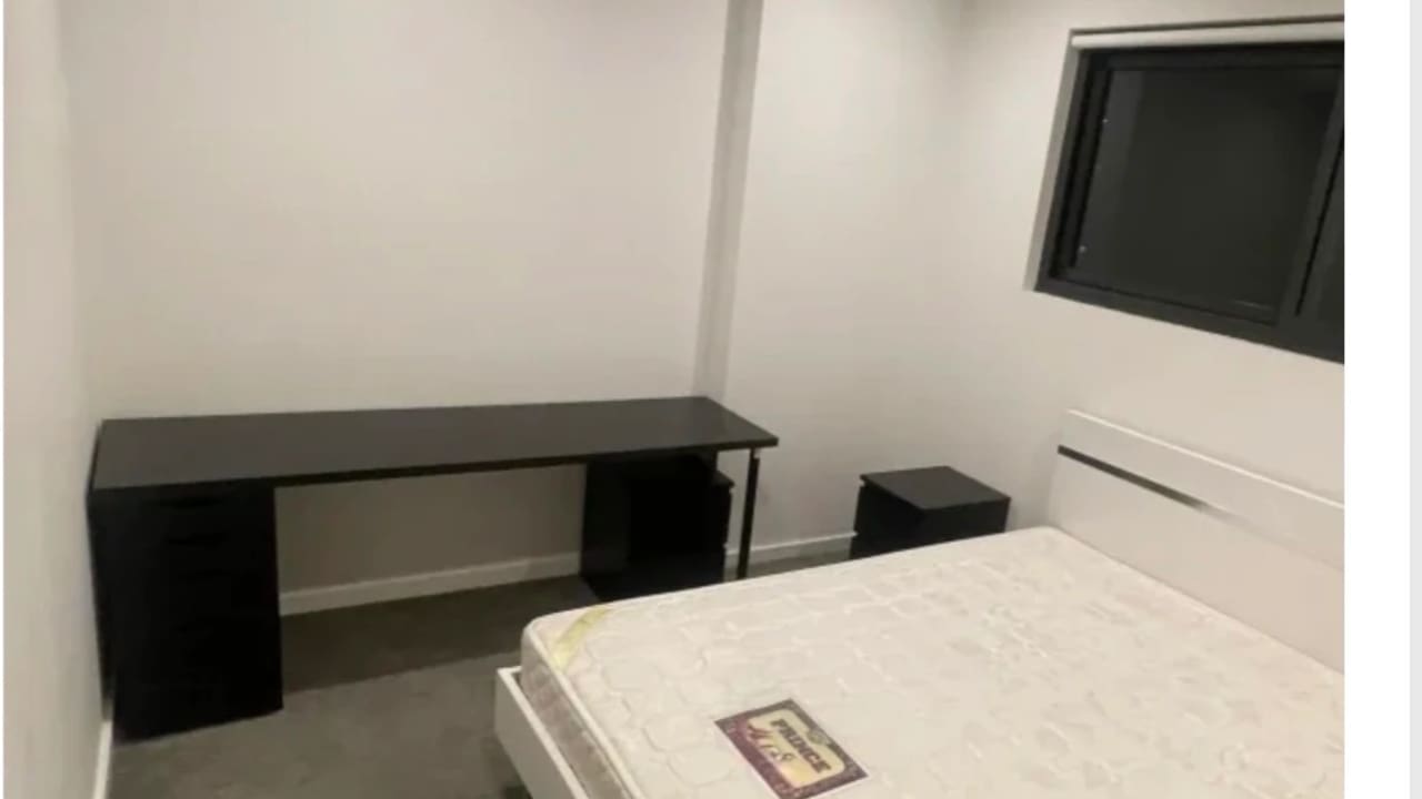 Whole property with 2 rooms for rent