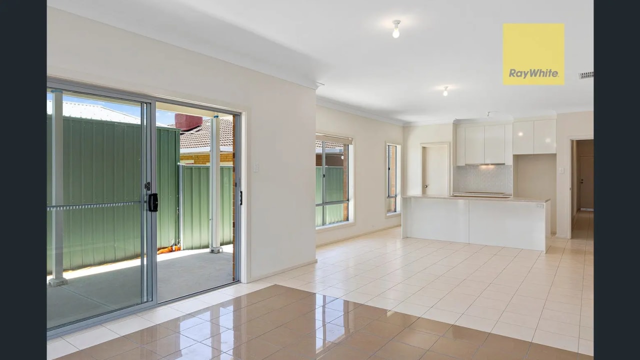 Unfurnished room in a share house
