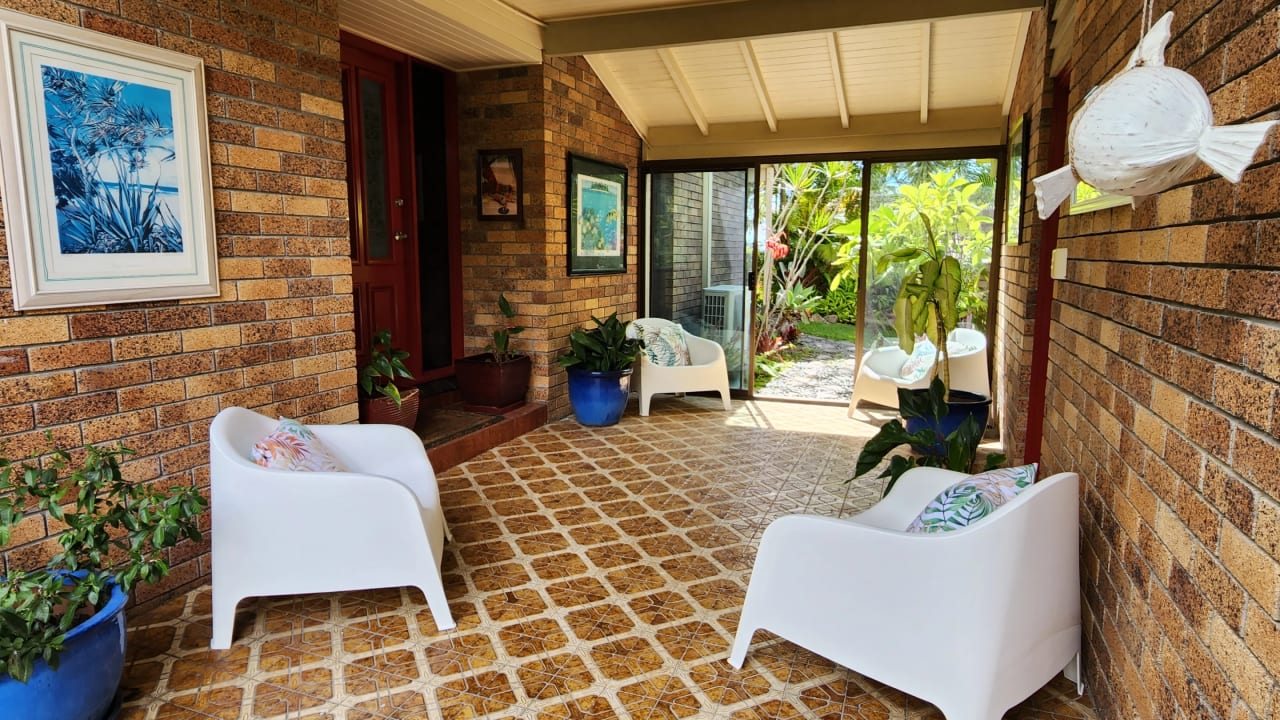 Furnished room with own bathroom