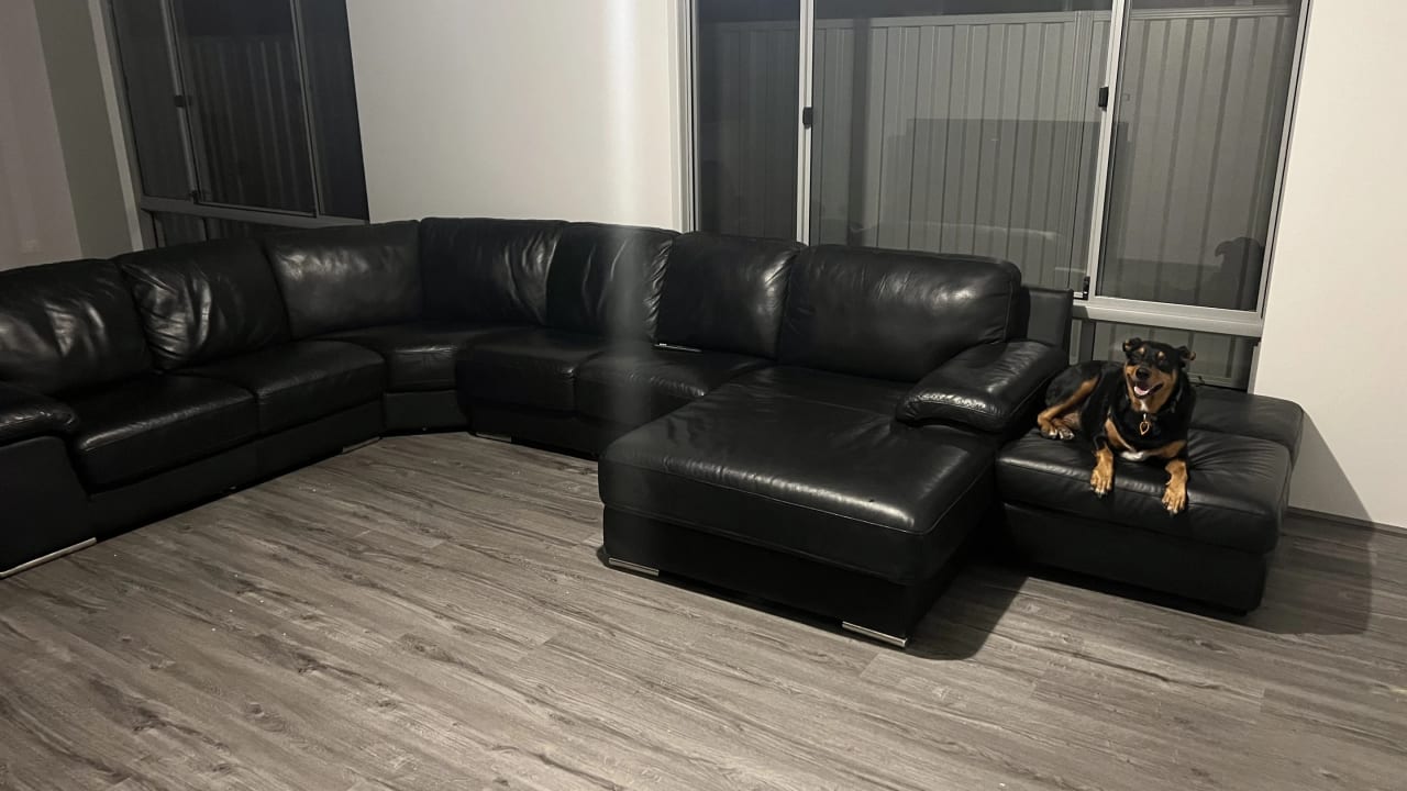 Unfurnished room in a share house