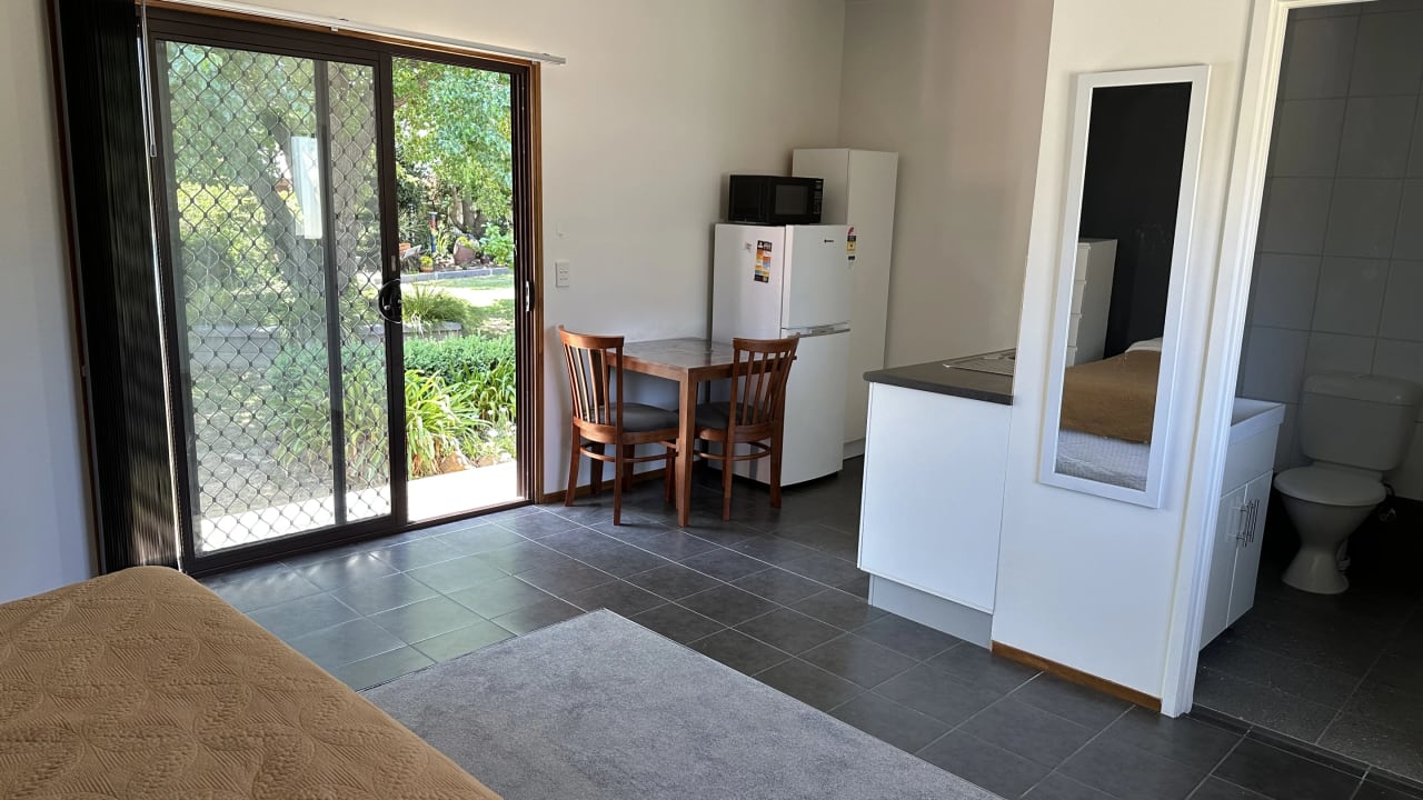 Furnished room granny flat for rent