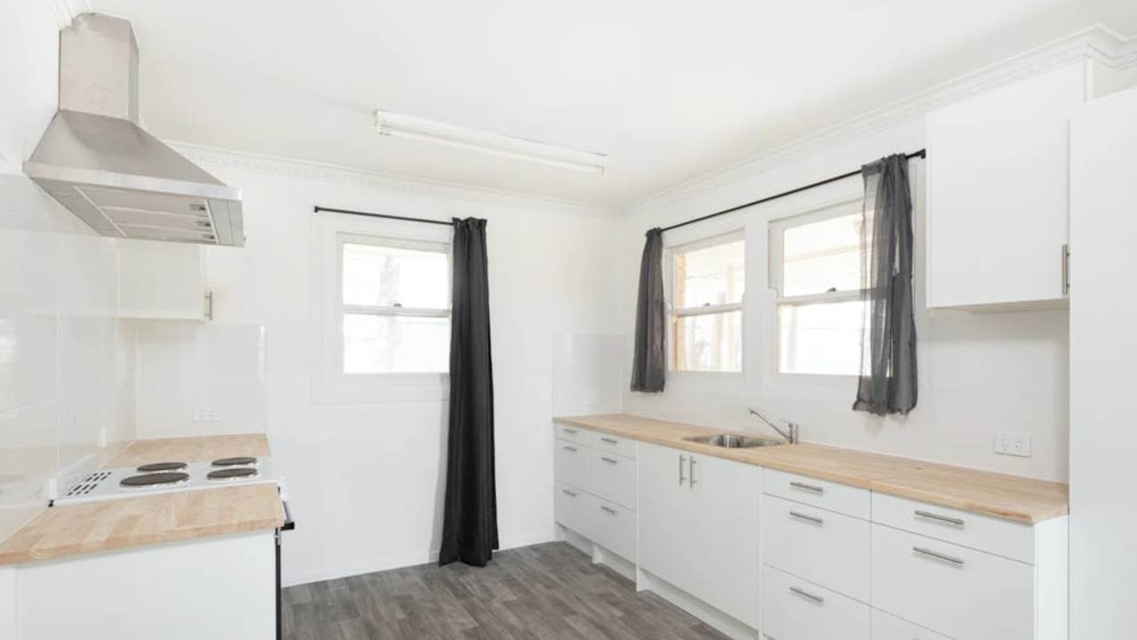 Unfurnished room with own bathroom
