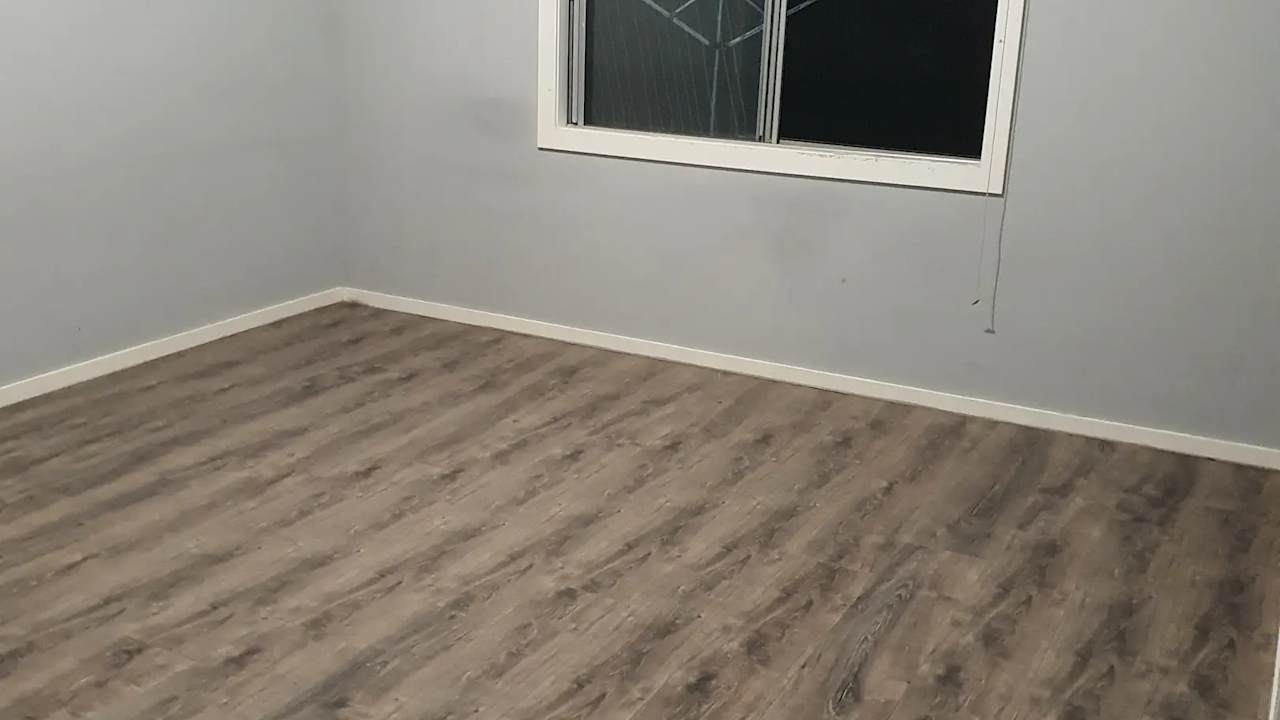 Unfurnished room in a share house