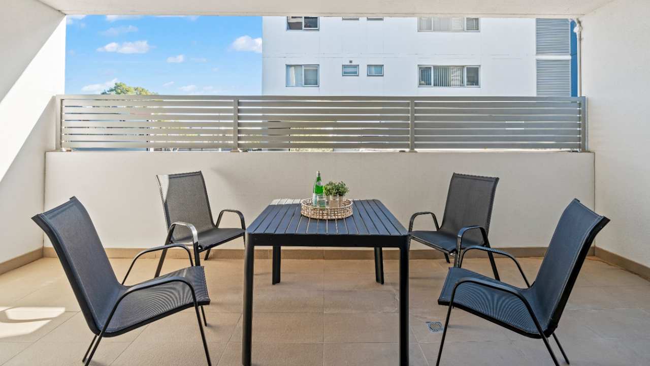 Whole property with 2 rooms for rent