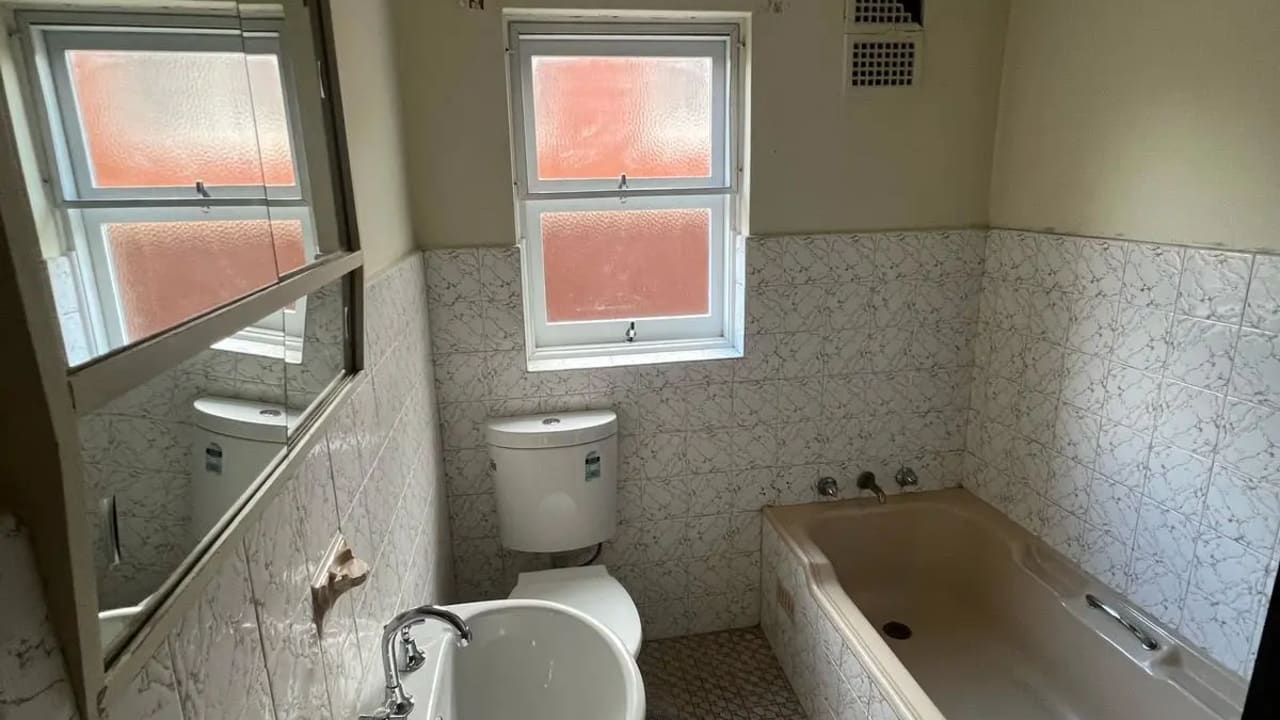 Whole property with 2 rooms for rent
