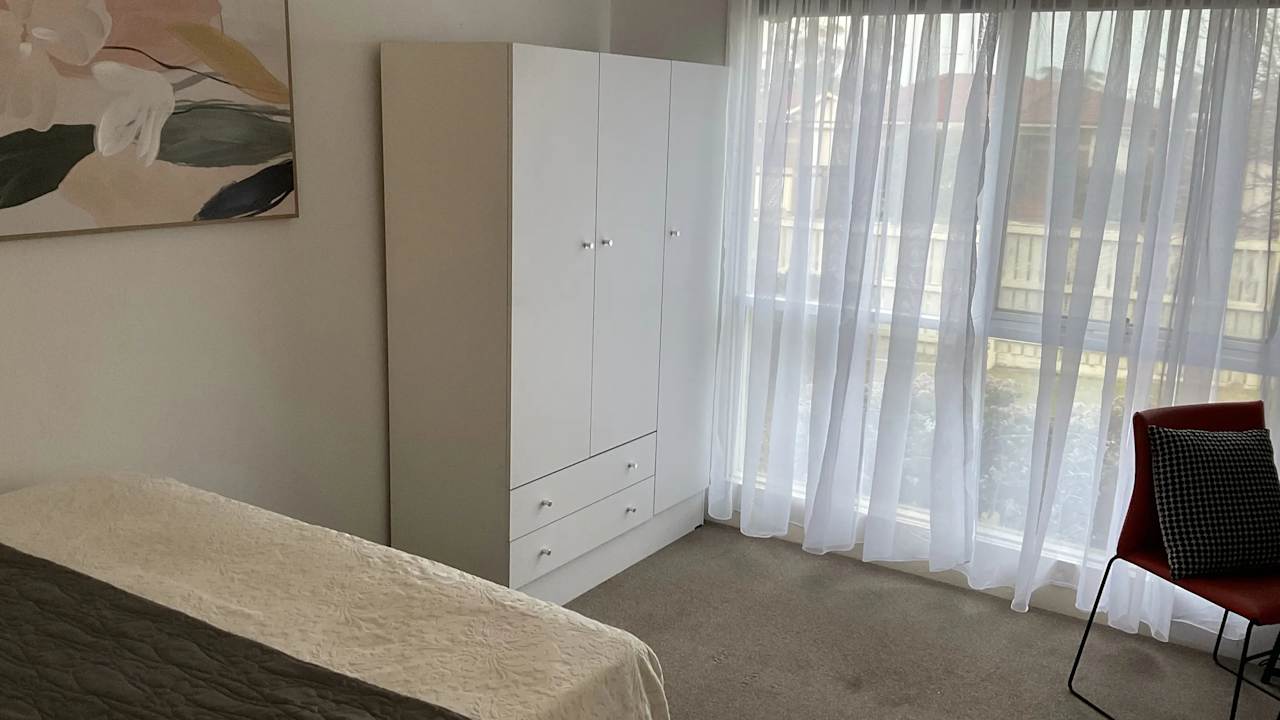 Furnished room in a share house