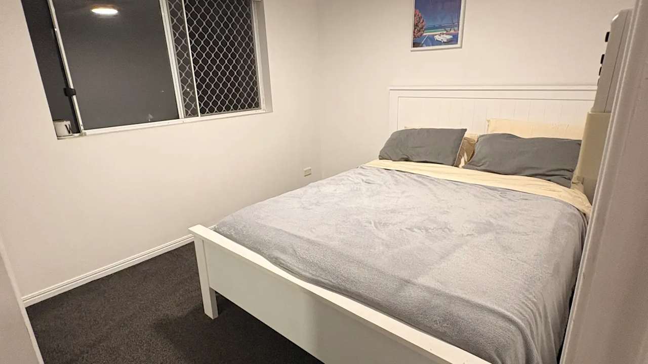 Unfurnished room with own bathroom