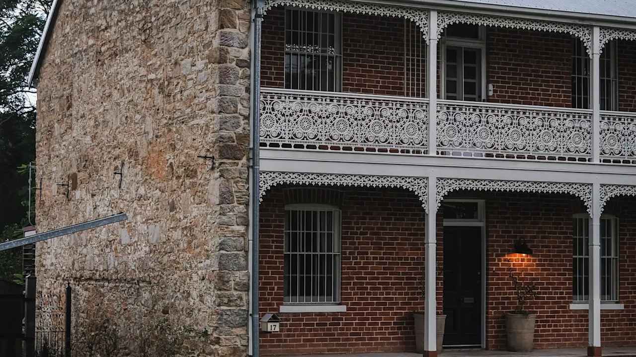 Whole property with 4 rooms for rent