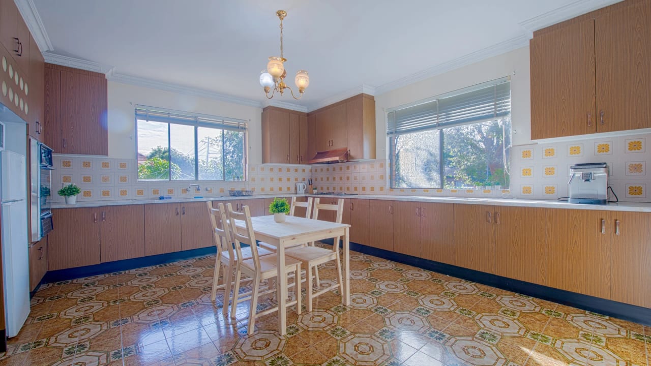Furnished room in a share house