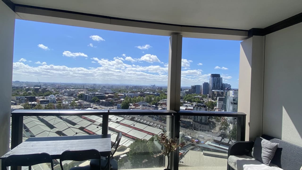 Unfurnished room with ensuite in a flatshare