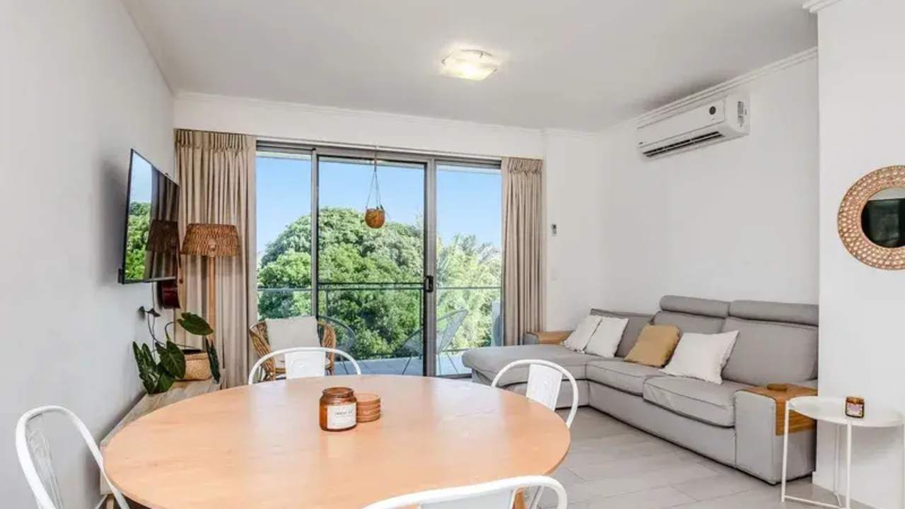 Unfurnished room with own bathroom