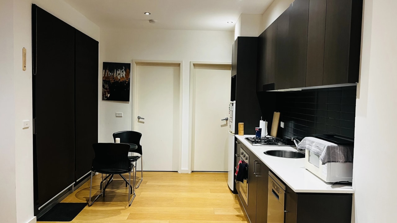 Furnished room in a flatshare