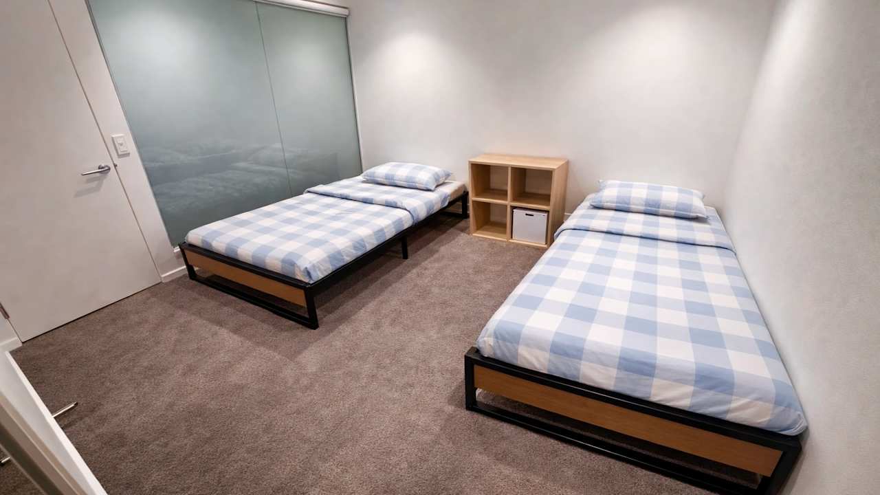 Furnished room in a flatshare